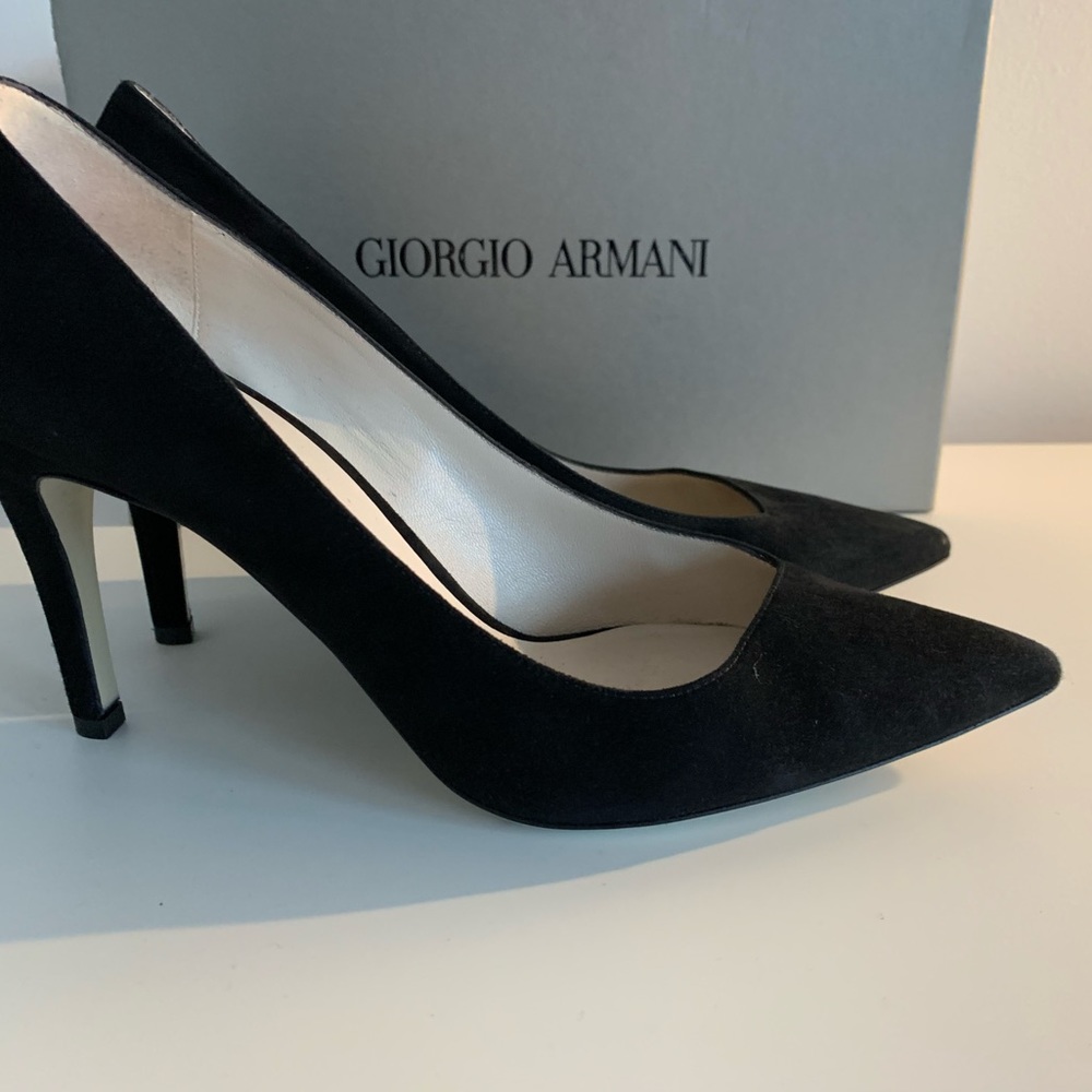 Giorgio Armani Suede pointed heels